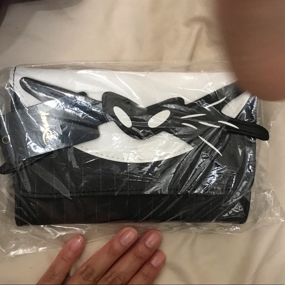 Jack Skellington Woman’s Bat Bowtie Wallet from Boxlunch - Picture 2 of 3